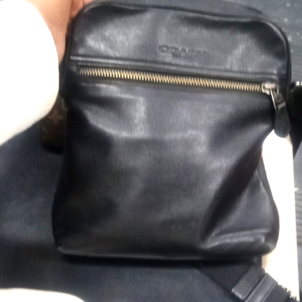 Coach NewYork courier